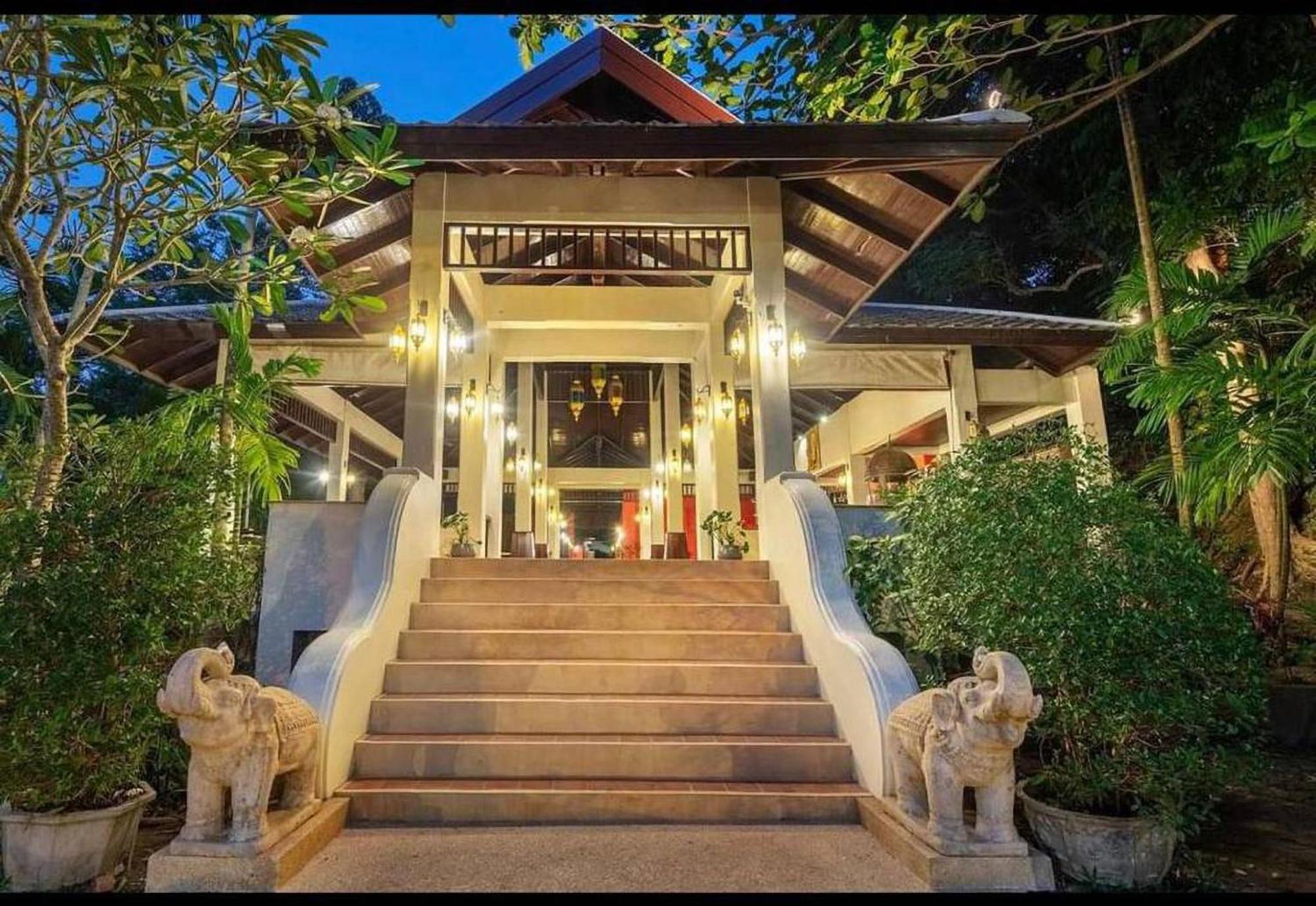 Racha Kiri Resort & Spa, Khanom Buitenkant foto