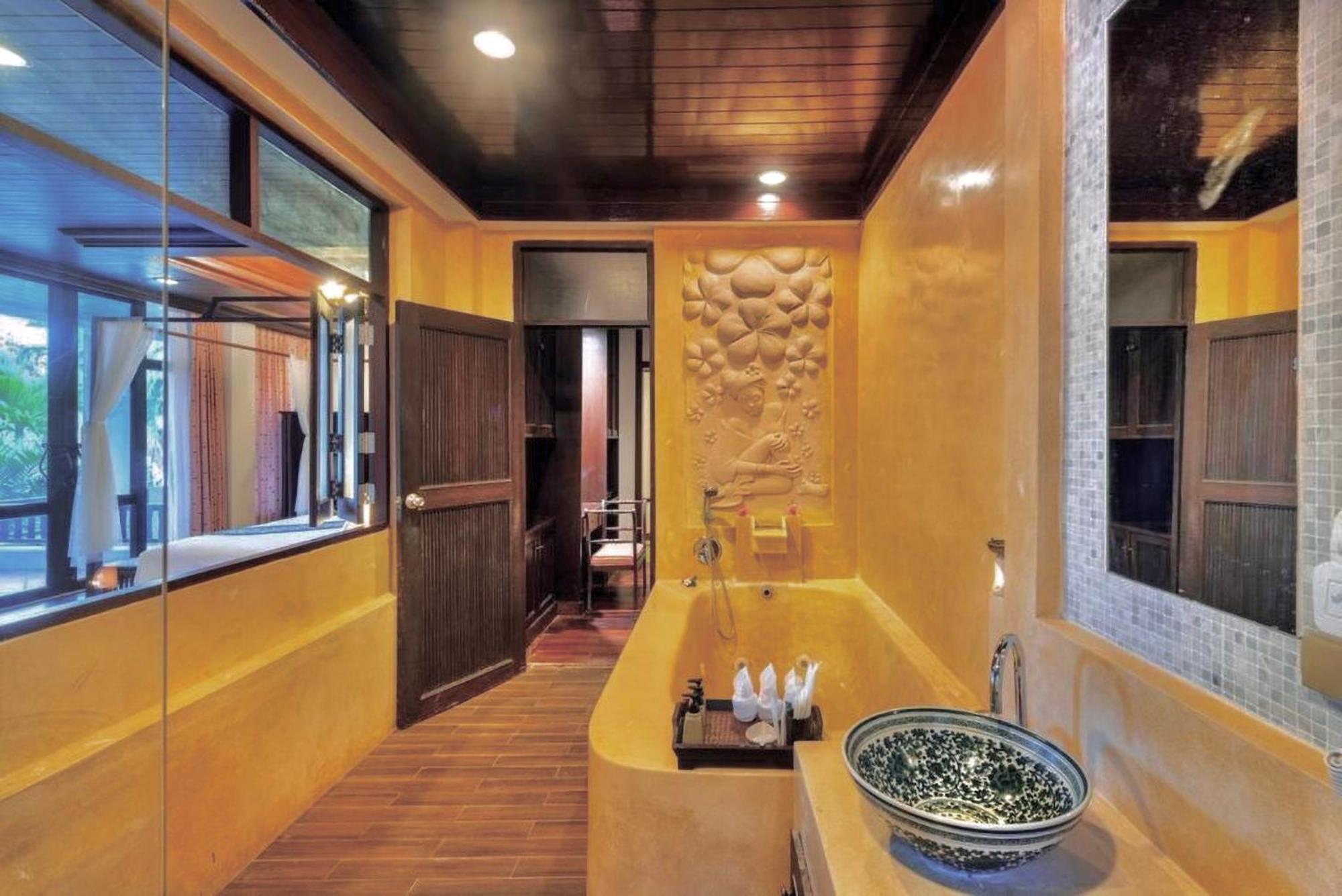 Racha Kiri Resort & Spa, Khanom Buitenkant foto