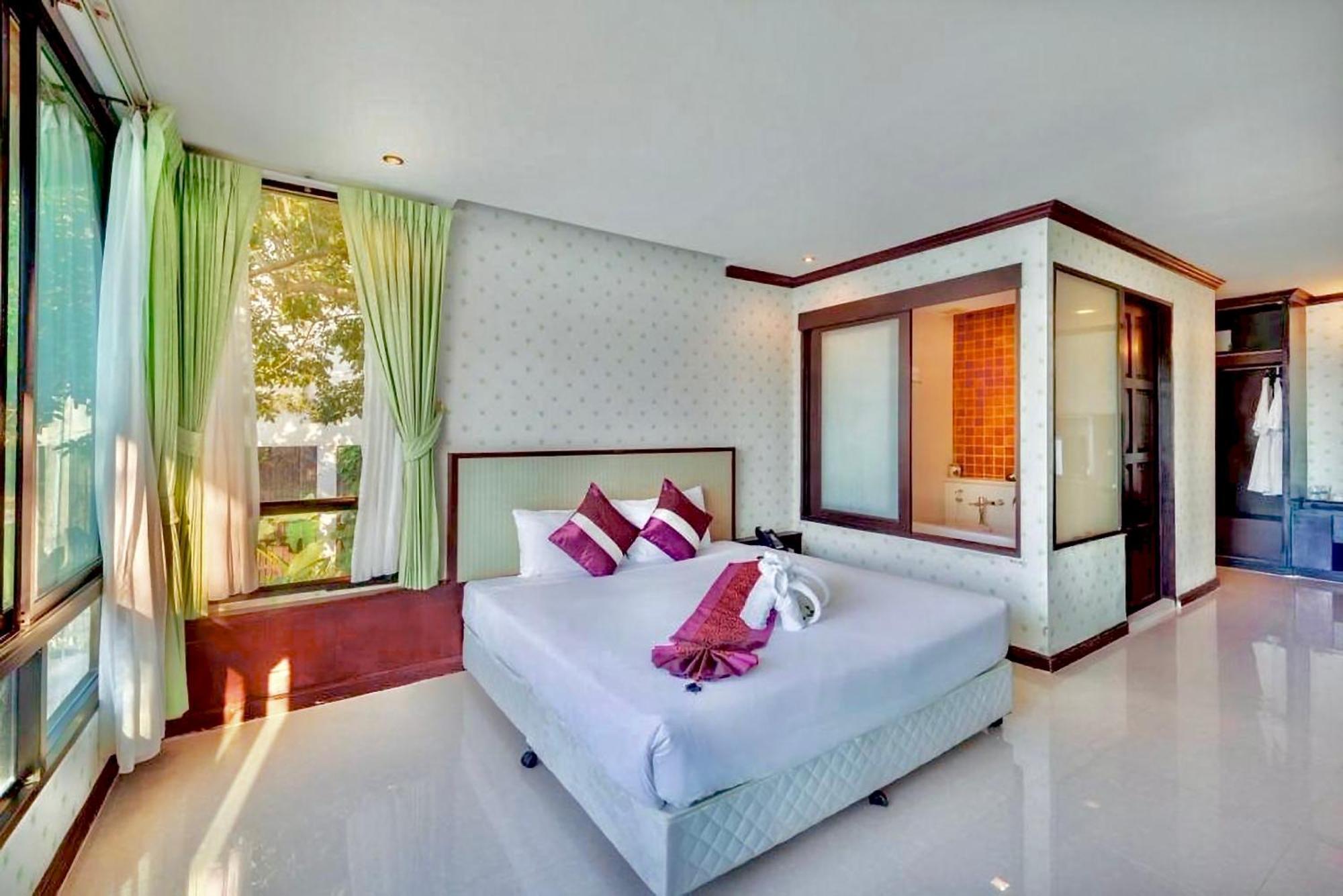 Racha Kiri Resort & Spa, Khanom Buitenkant foto